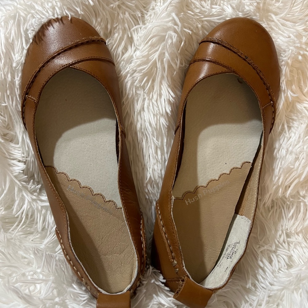 Hush Puppies Tan Loafers with Elegant Design